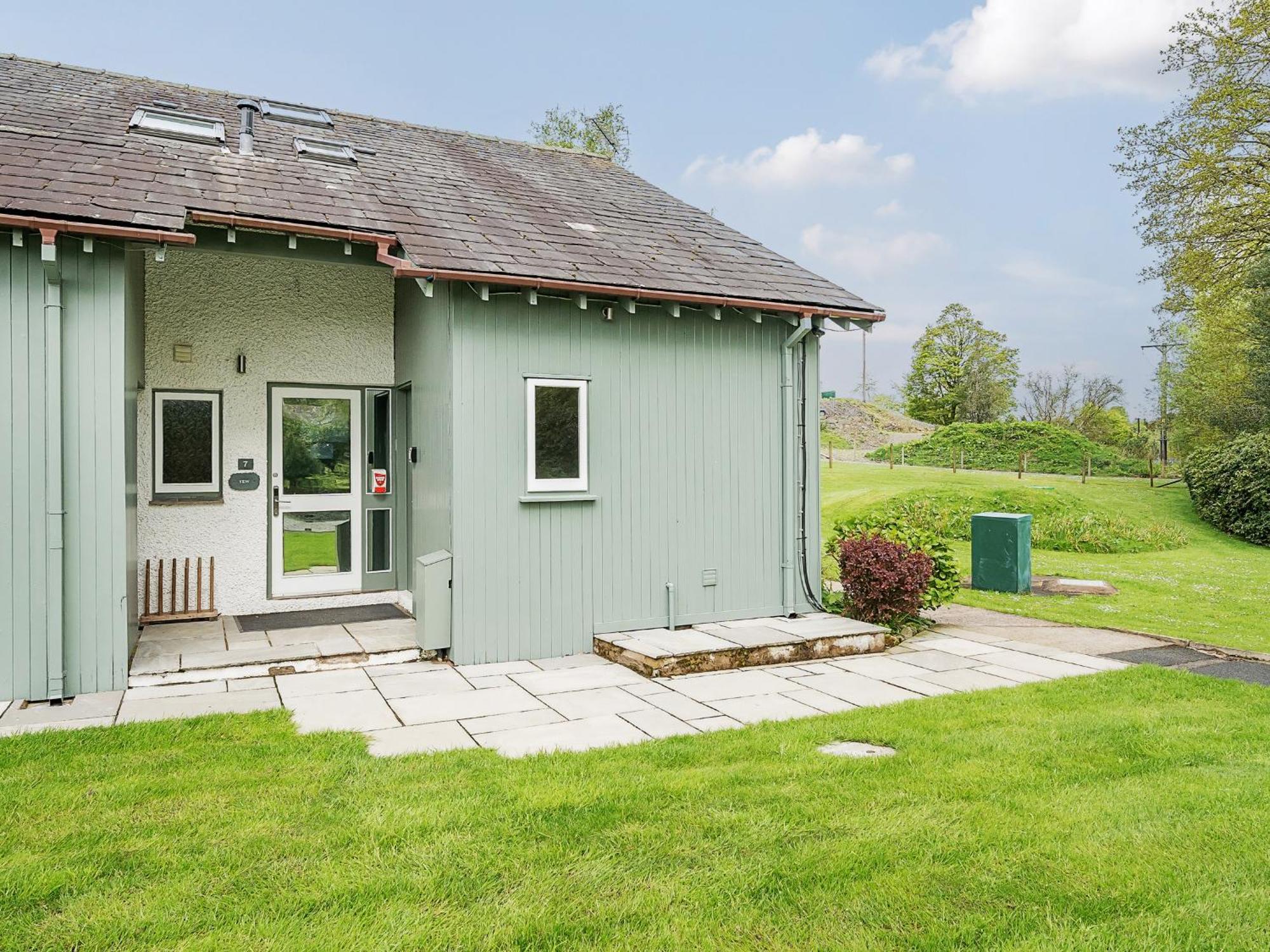 Yew - Woodland Cottages باونيس أون وينديرمير المظهر الخارجي الصورة